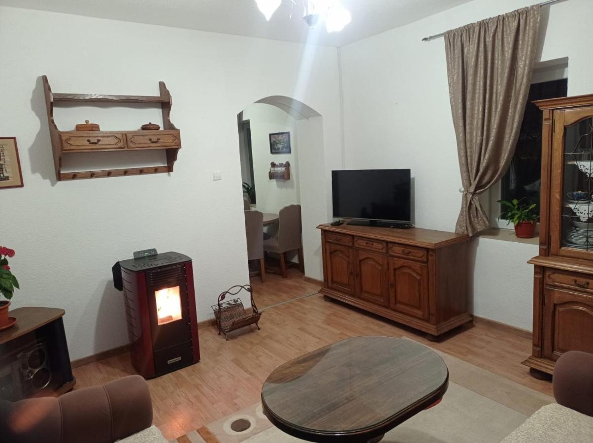 Апартаменты Apartman Lili Ливно Экстерьер фото