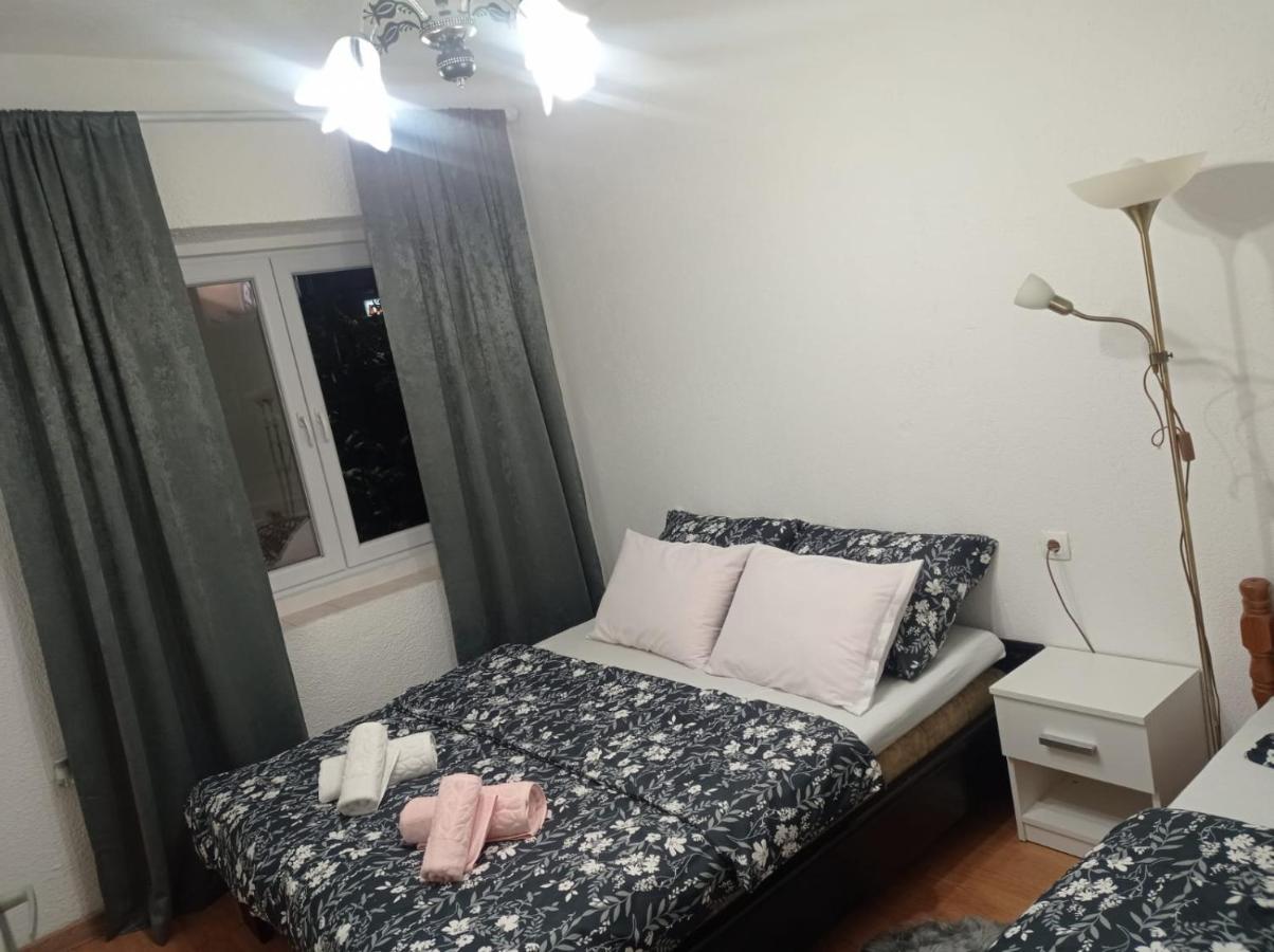 Апартаменты Apartman Lili Ливно Экстерьер фото