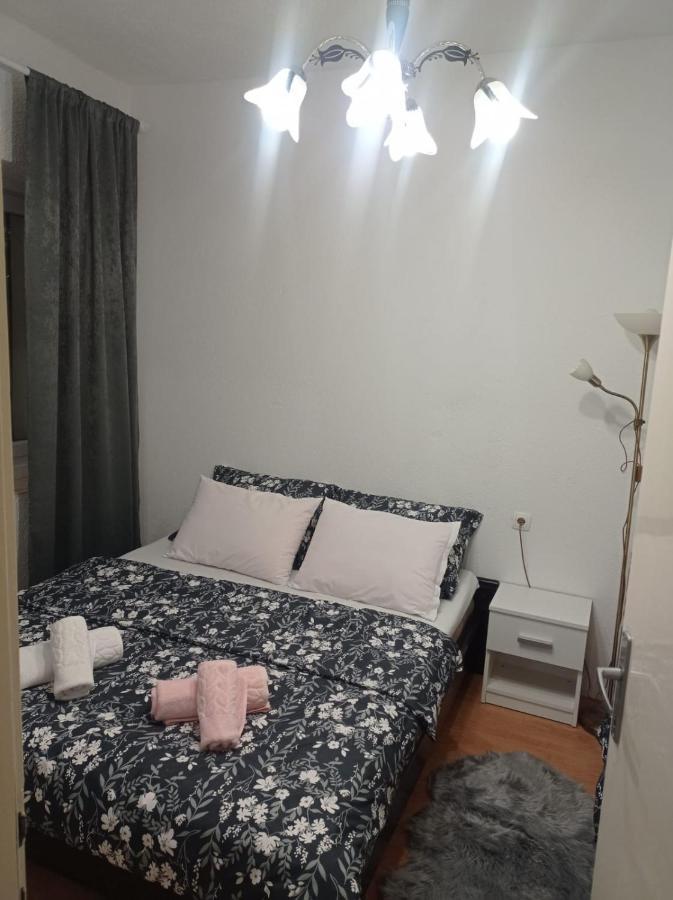 Апартаменты Apartman Lili Ливно Экстерьер фото